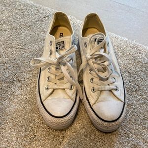 CHUCK TAYLOR PLATFORM OXFORD SNEAKER - WOMEN'S 7.5